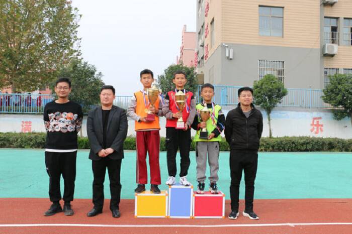 临沂平邑县柏林镇中心小学成功举办品正行雅杯校园足球班级联赛