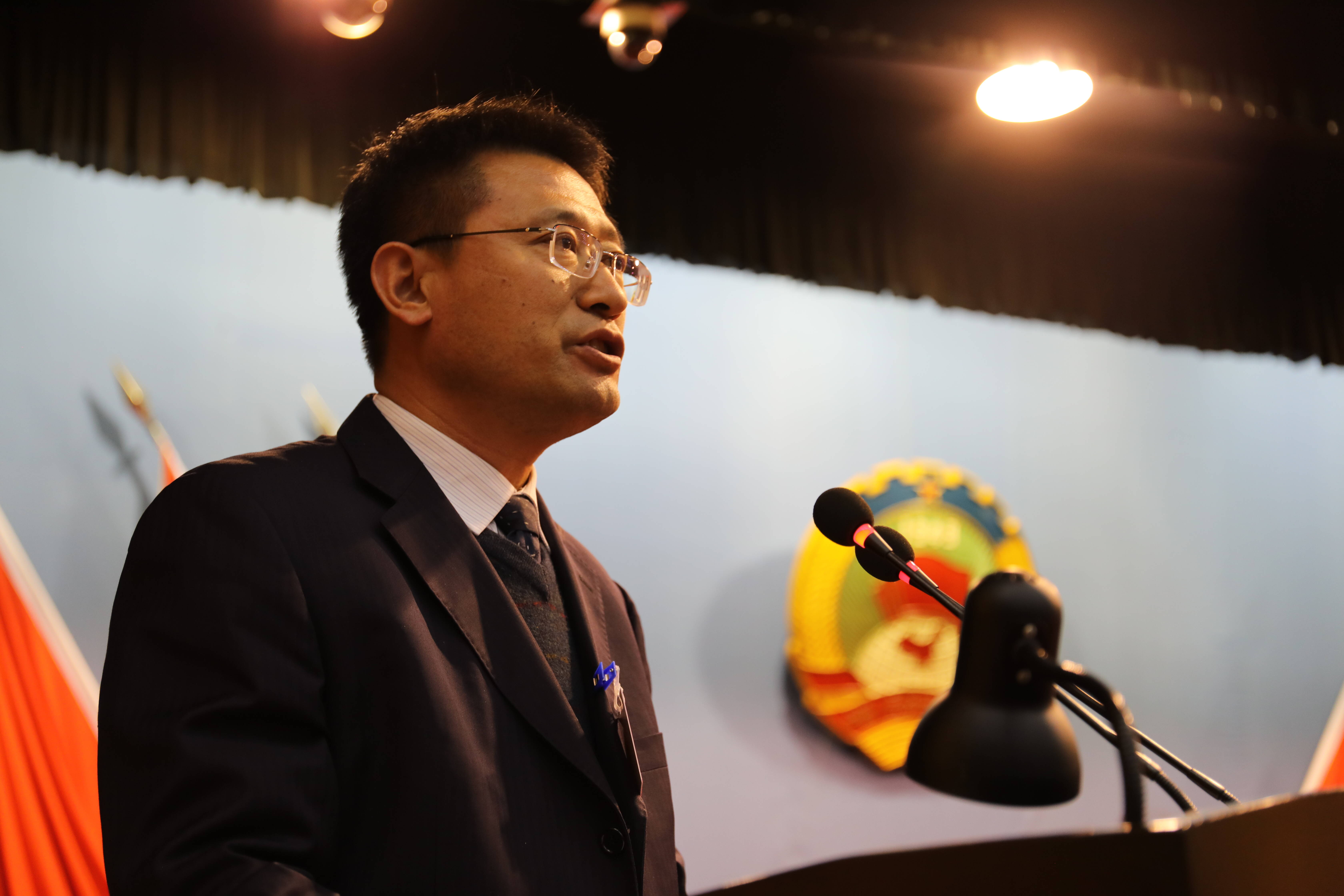 经济高质量发展焦克静委员会上,区政协委员焦克静,主父海英,尚智广,谷