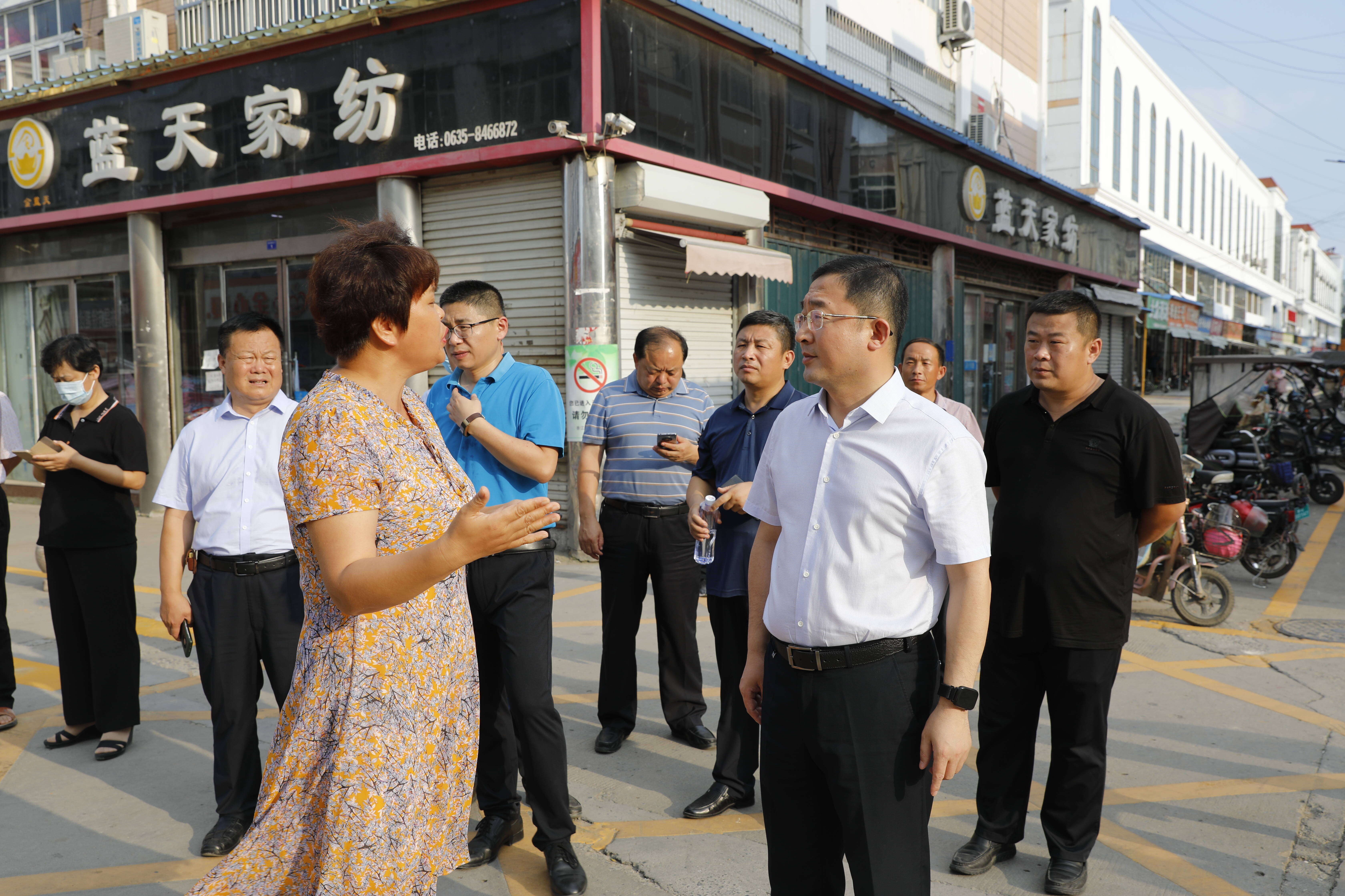 聊城市东昌府区委副书记江绍华督导国家卫生城市复审迎检工作