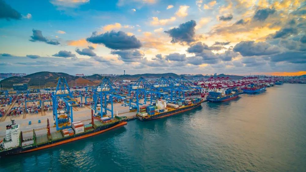 山东港口青岛港氢能驱动5g互联世界港口建设的中国方案