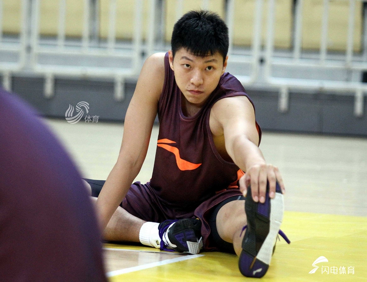 五一男篮特辑丨小李飞刀再出鞘李敬宇未来我会更加成熟