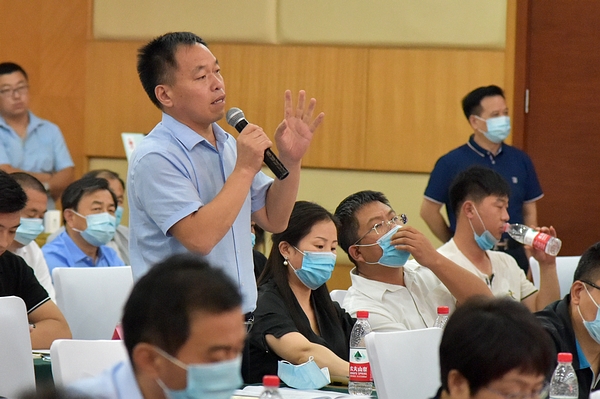 国家粮食和物质储备局标准质量中心副主任王正友说:标准代表质量.
