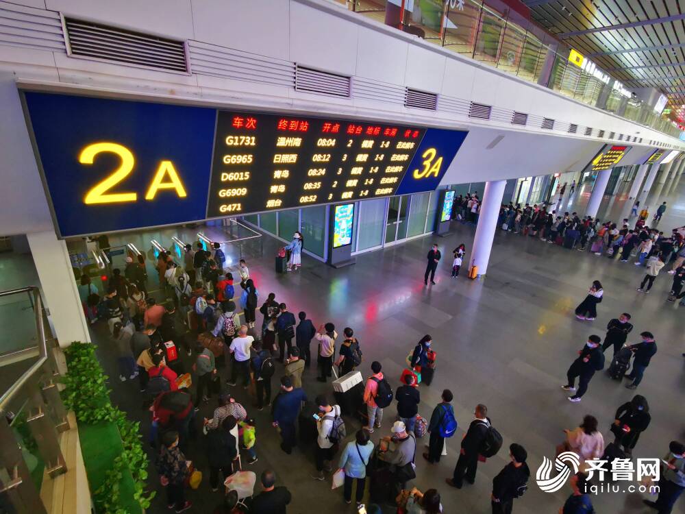 济南西站10月1日发送旅客4.6万人次