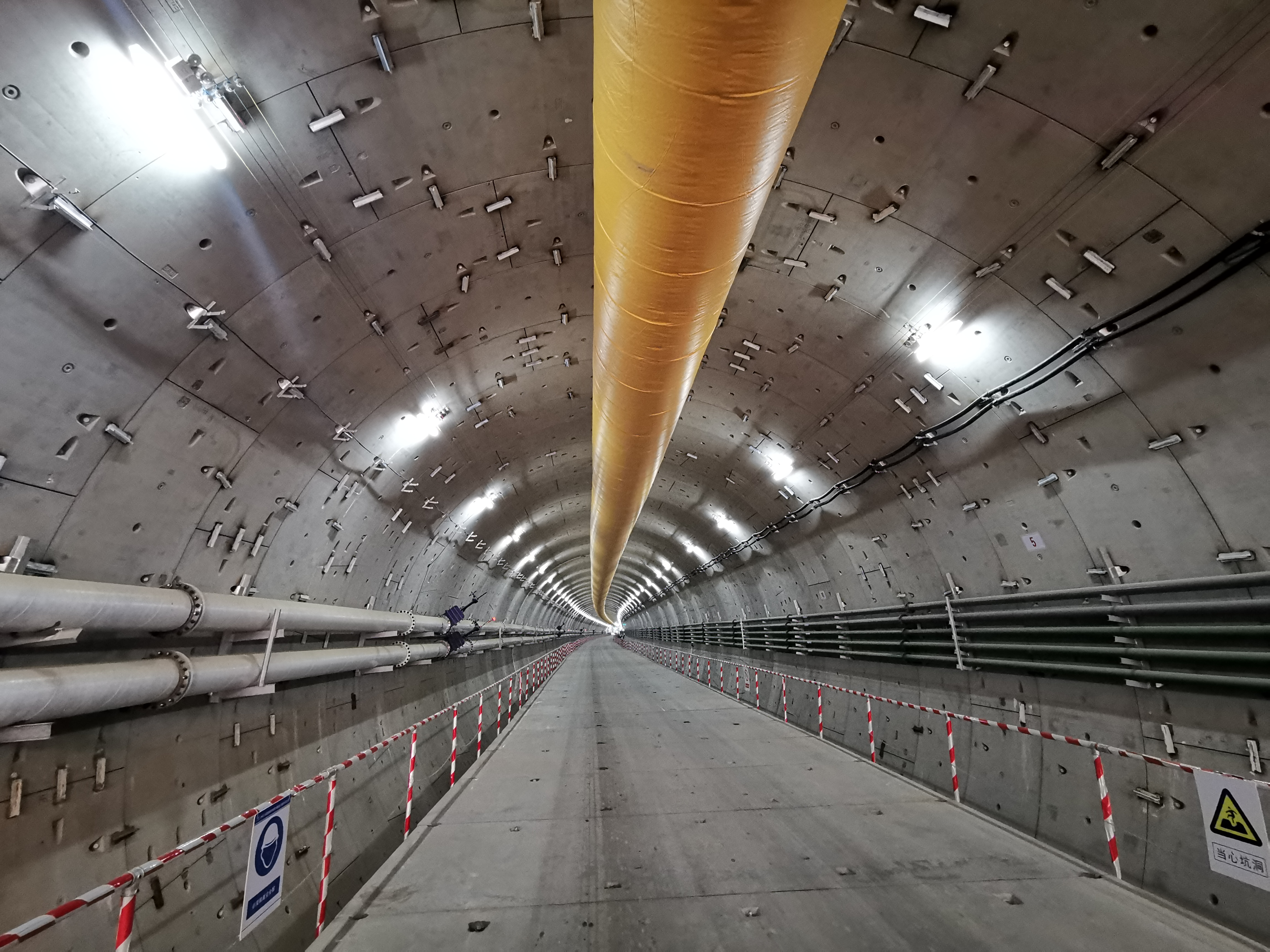 济南黄河隧道复工累计盾构掘进已超1000米