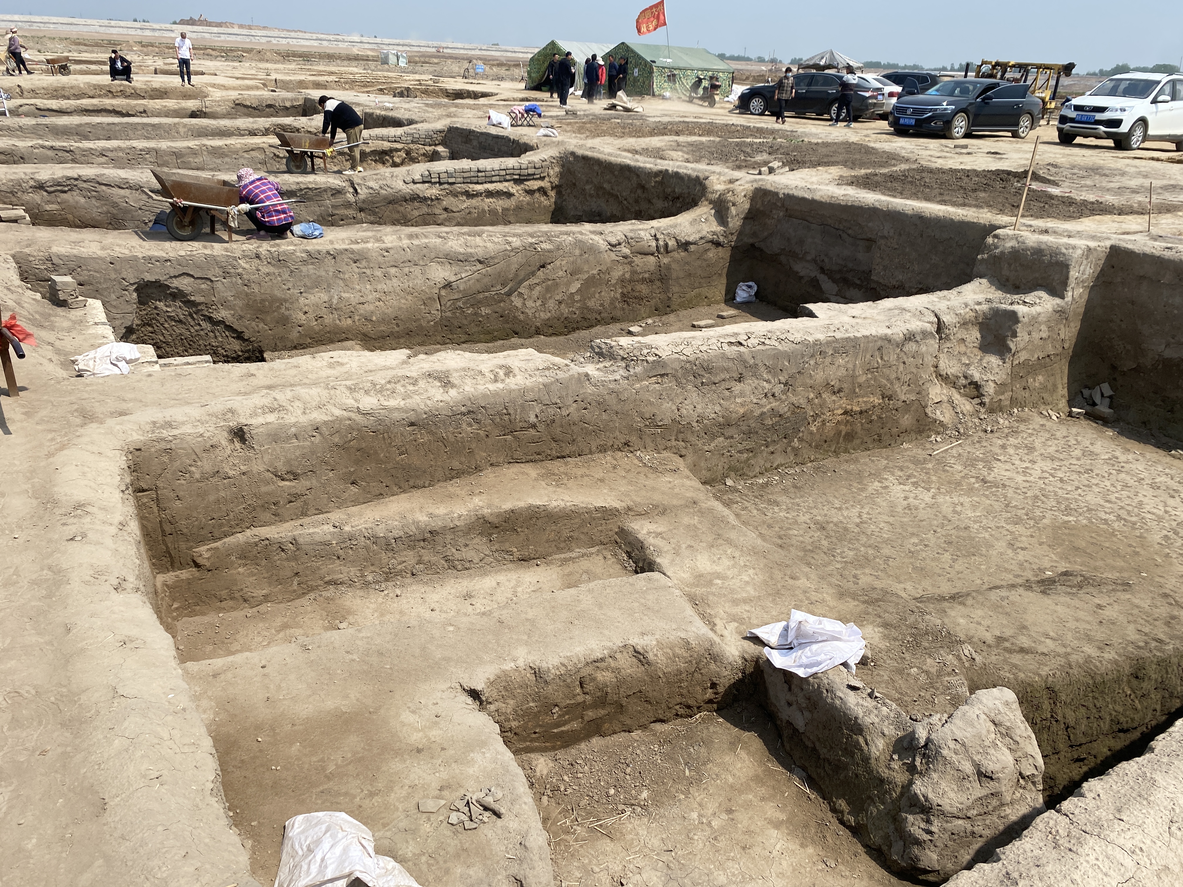 菏泽考古遗址新挖掘墓葬增至198座!另有窑址,灶等新发现