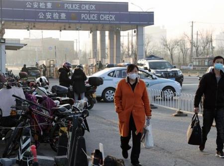 封控20多天，河北燕郊通勤族符合要求者已可进京