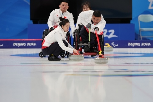 记获得“北京冬奥会、冬残奥会突出贡献集体”称号的国家轮椅冰壶队