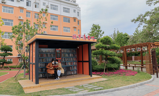 东营精心打造“微型图书馆”为居民提供“家门口的学习平台”