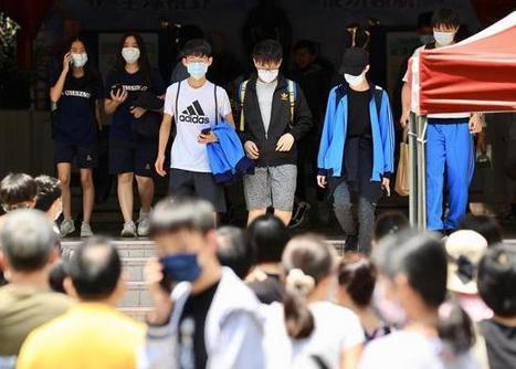 台湾确诊新冠学生增8009例 全台6175校停课