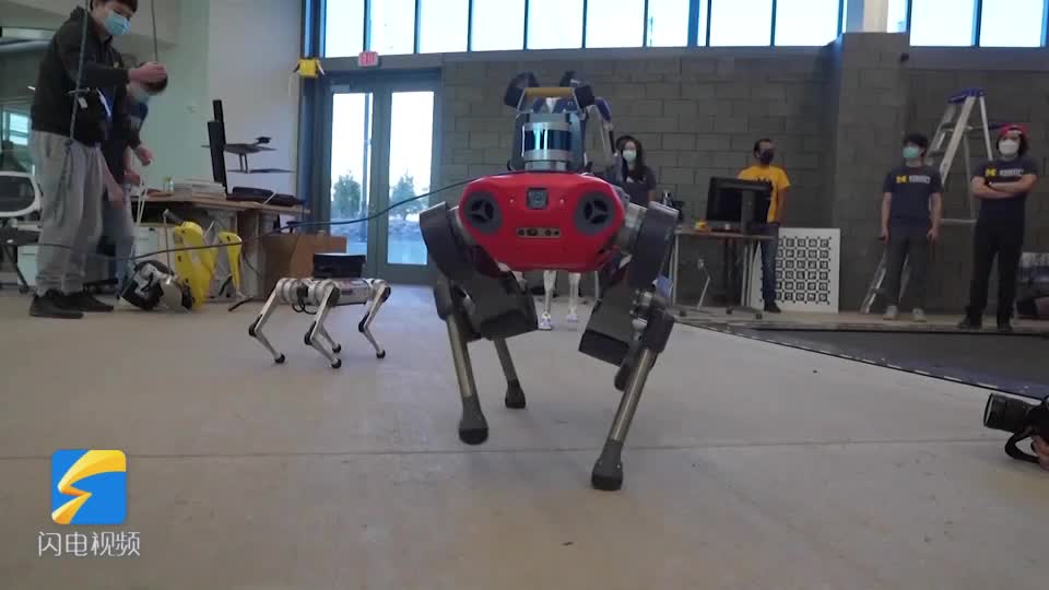 48秒｜美国密歇根大学福特机器人大楼正式投入使用