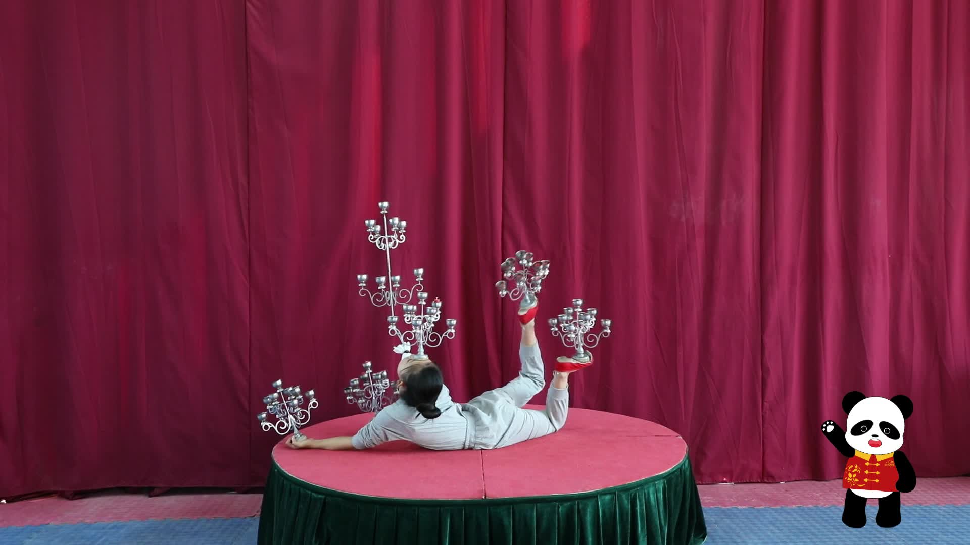 看文化|杂技小动作《滚灯》-智慧宁津