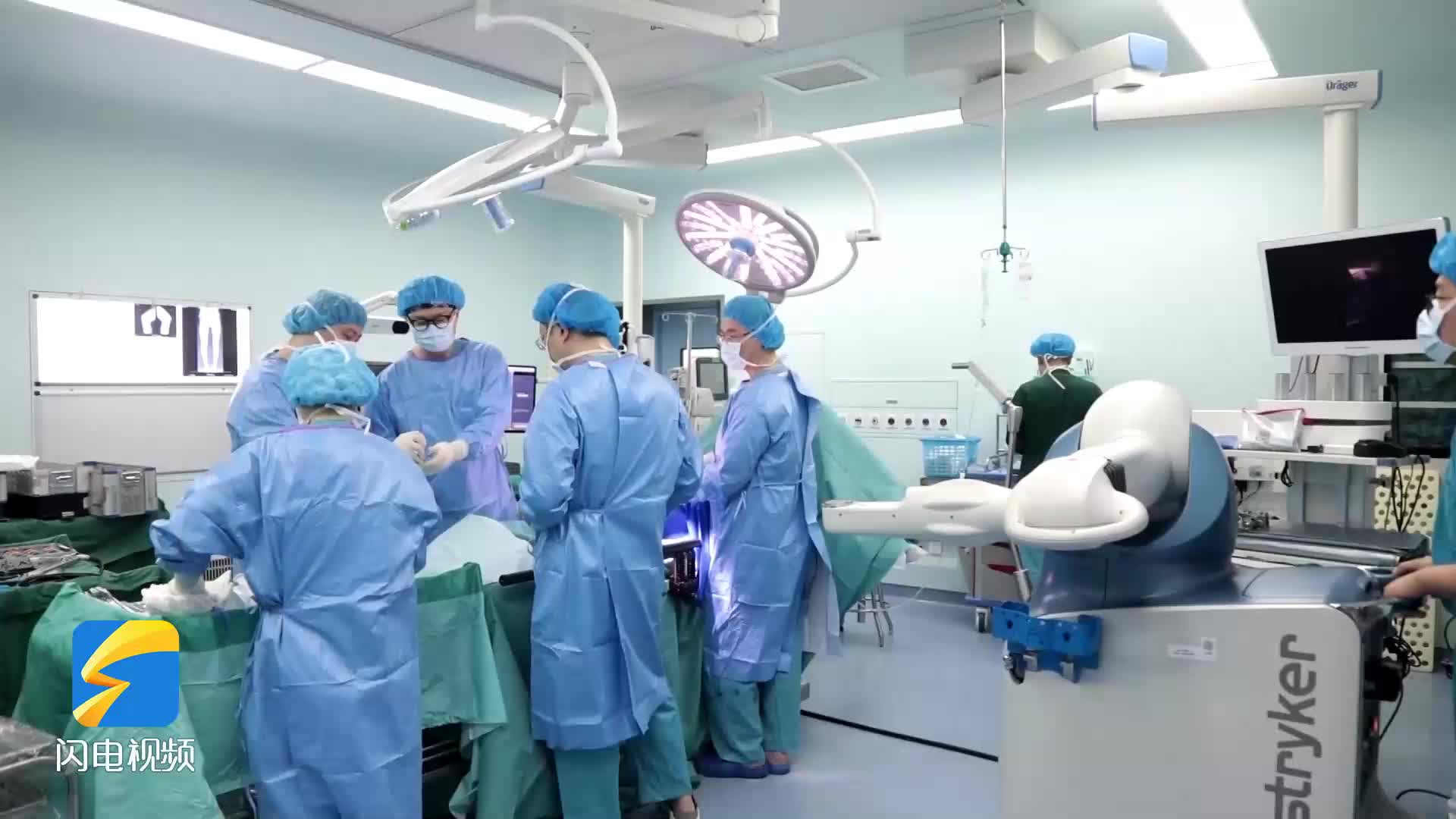 山东省首例机器人辅助单髁置换手术在青岛完成