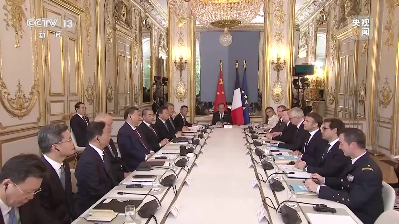 习近平同法国总统马克龙举行会谈