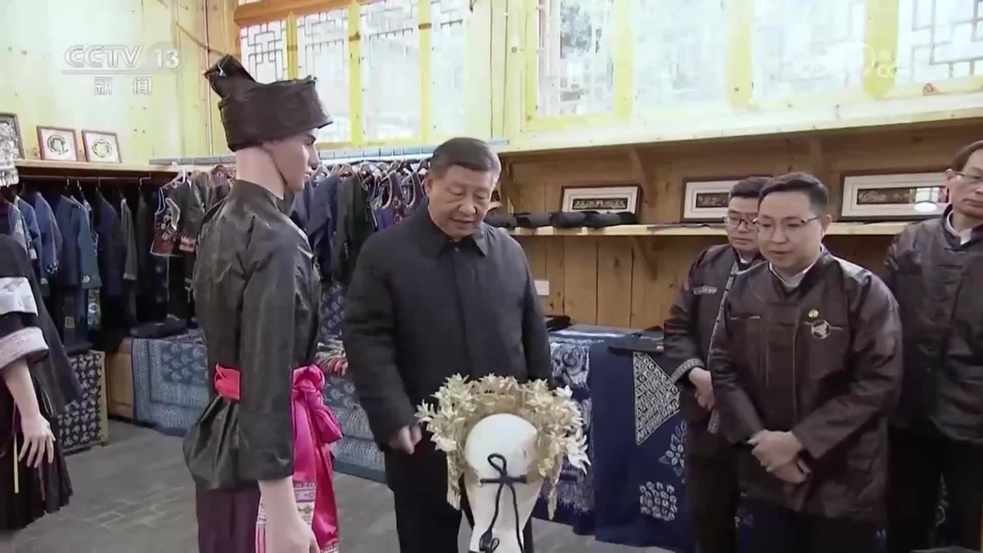 時習之·總書記與人民在一起 尋古跡 看非遺 總書記重視文化傳承