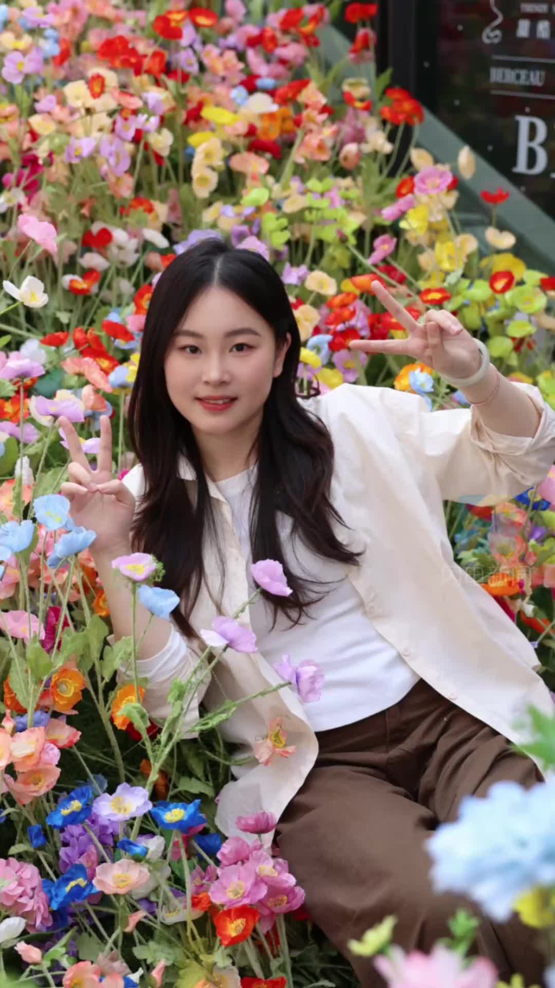 藏在百年老街里的“浪漫花海”，假期打卡超出片！