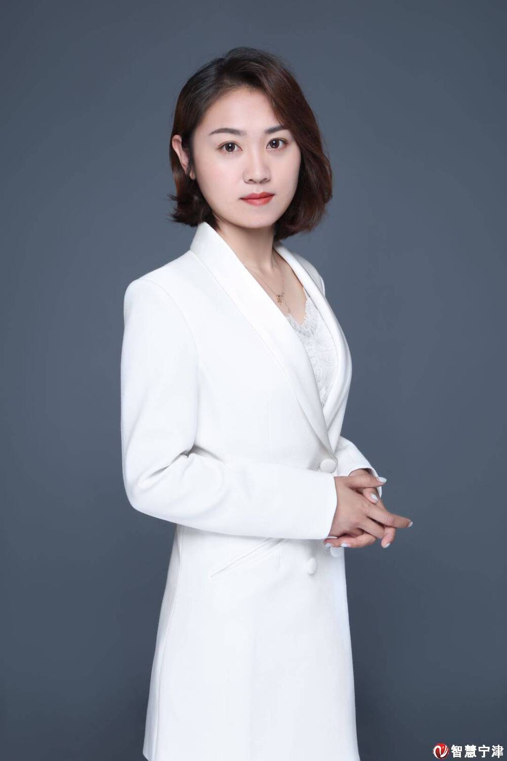 悦读者徐志摩好久不见朗诵赵楠