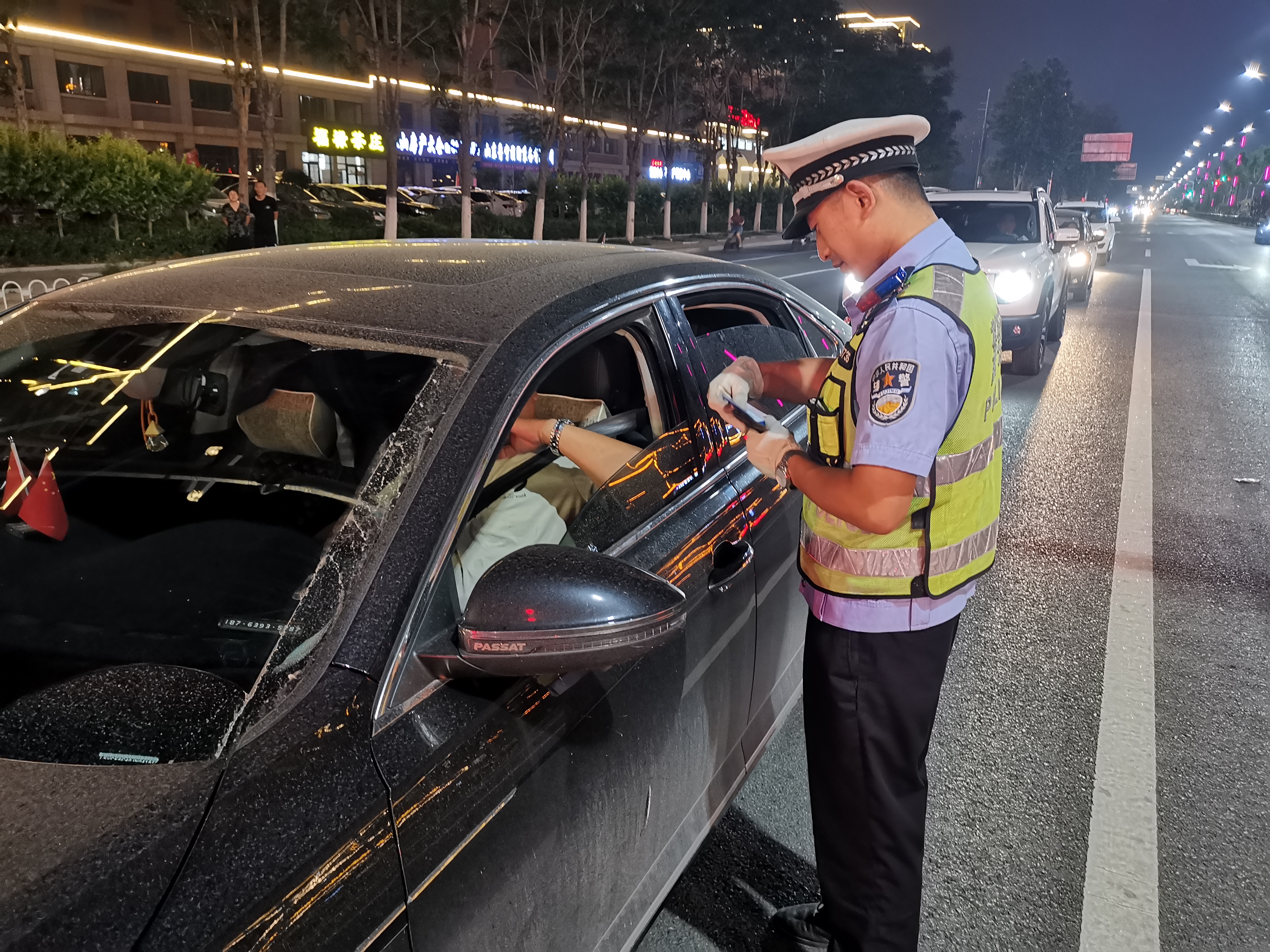 德州宁津交警大队开展夏季酒驾夜查专项整治行动