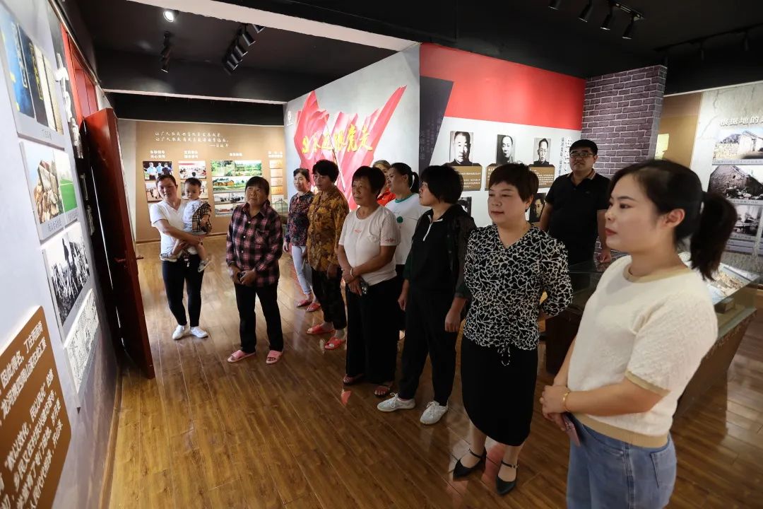 枣庄台儿庄区张山子镇开展中秋明月圆共传好家风廉洁主题宣讲活动
