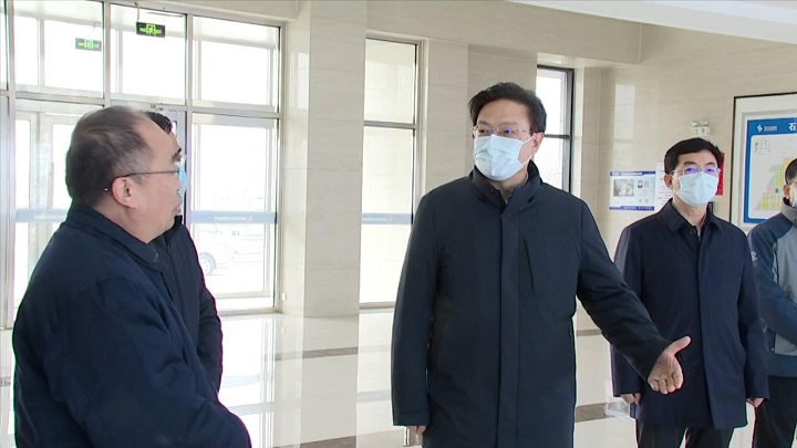 杨国强以四不两直方式调研督导疫情防控工作