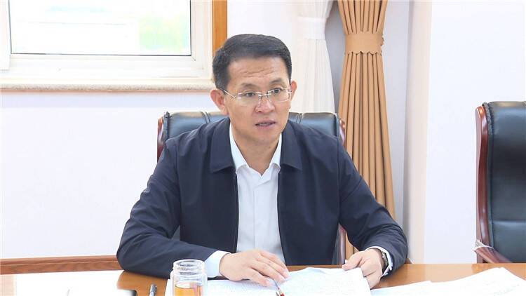 东营河口区委副书记区长李宝主持召开第1883次区政府常务会议