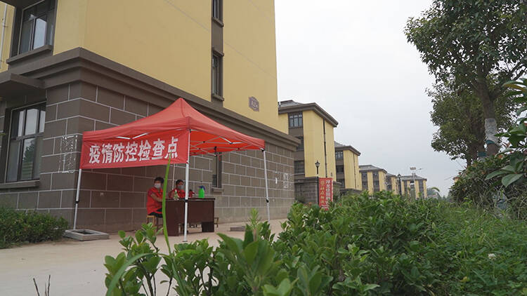菏泽市单县浮岗镇凝聚全民防疫筑牢疫情防控铜墙铁壁