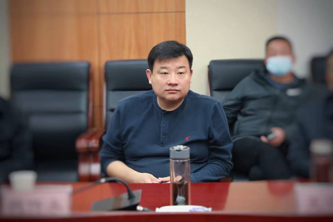 单县县委副书记县长魏传永主持召开中金新能源新材料产业园项目洽谈会