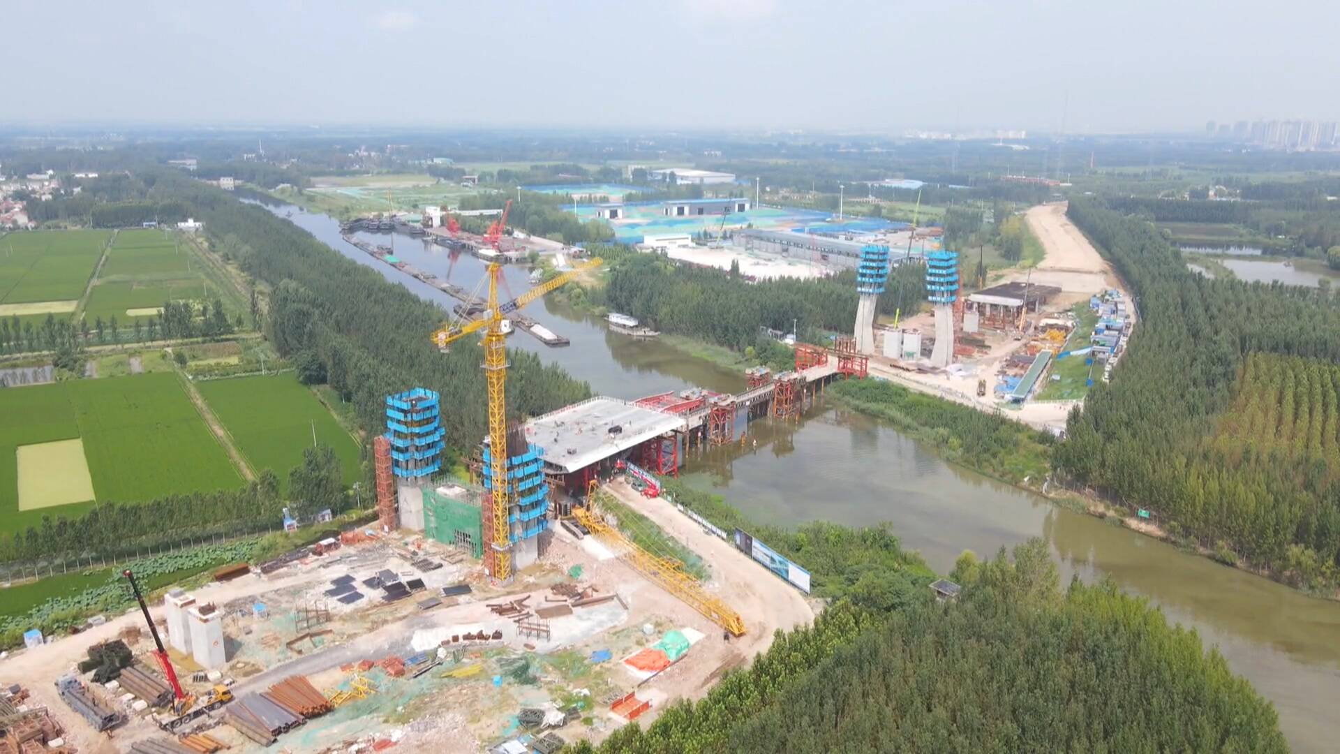 济宁市龙拱河特大桥项目全速推进为运河新城搭建立体交通体系