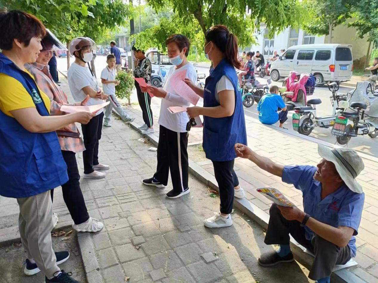兖州区新驿镇网格员持续推动反电诈宣传