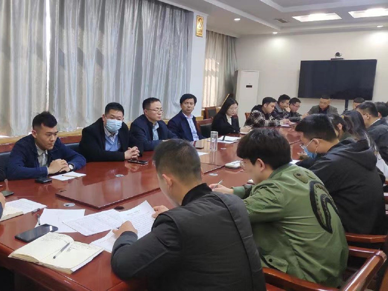 东平县老湖镇：加强党建引领 培养新时代青年干部