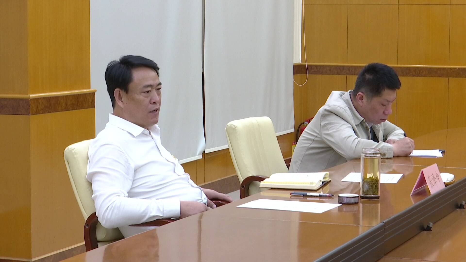 张泽中参加德城区委办公室第一党支部第一党小组2022年度组织生活会