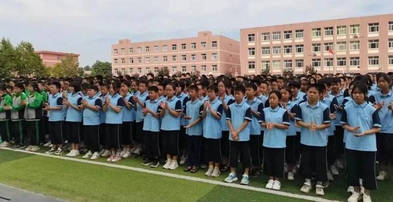 临邑县兴隆镇中学让阅读丰盈生命以书香浸染灵魂