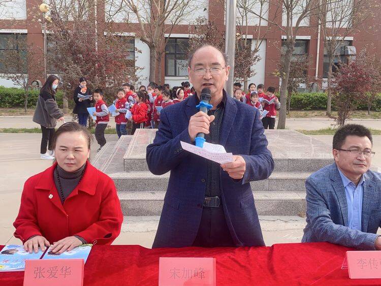 临盘为民小学文学之美擘画未来蒲公英首发