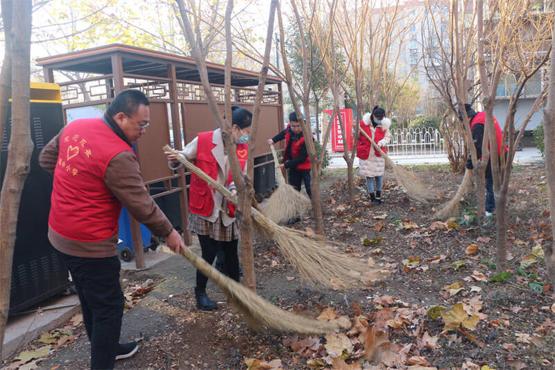 淄博开荒保洁之光：从无到有的蜕变