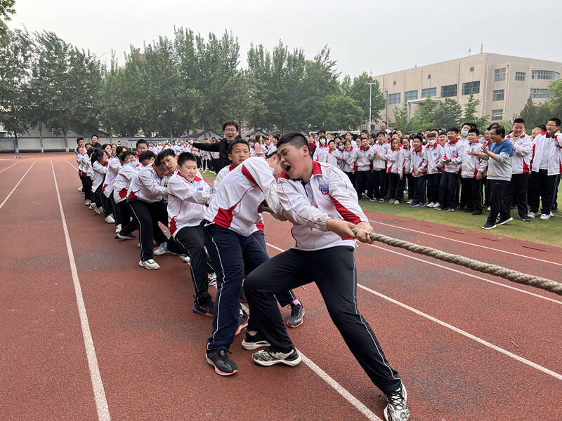 淄博市育才中学举行首届体育节