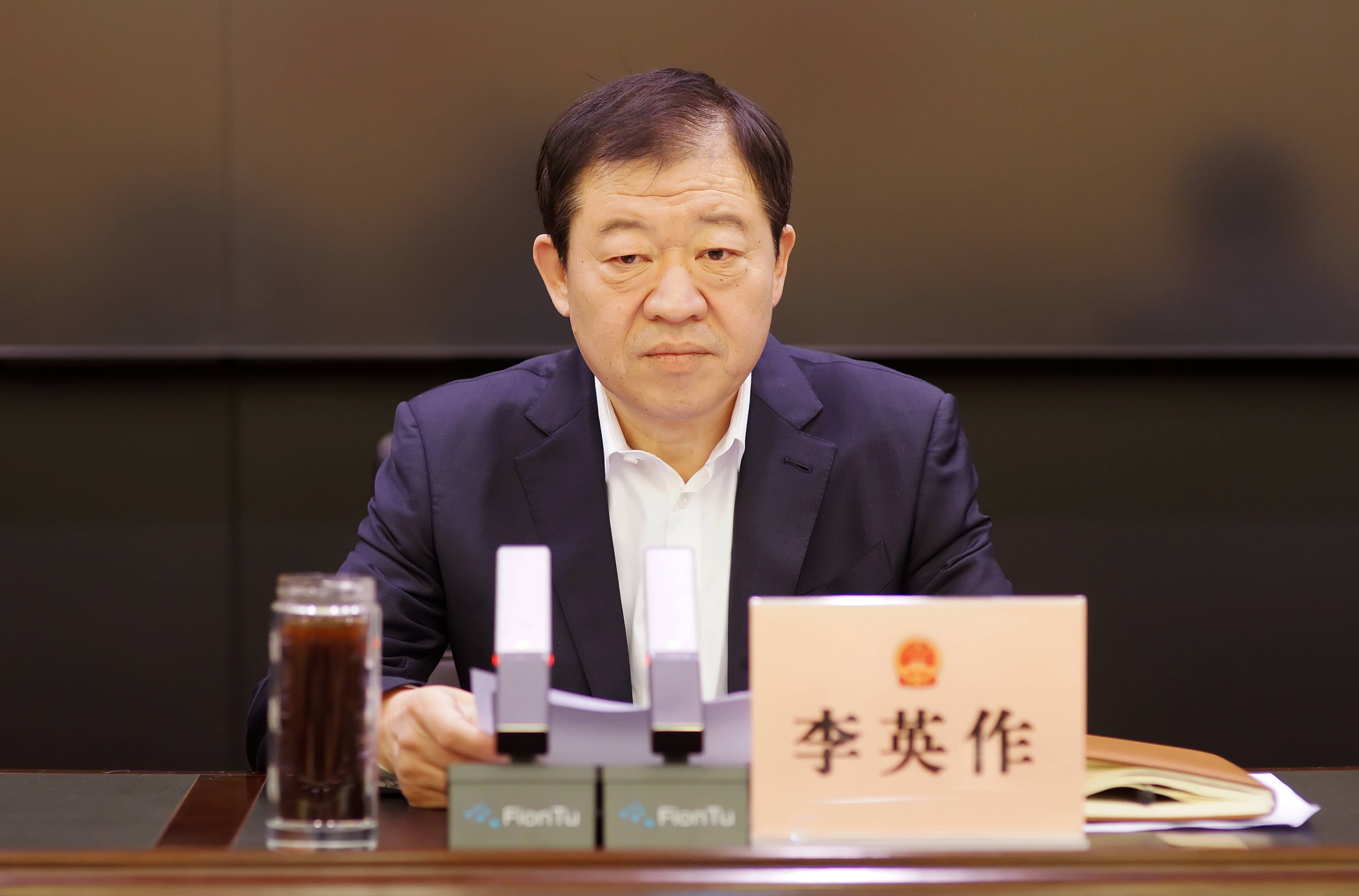 海阳市委副书记,副市长,代理市长 刘海彬4月5日,海阳市第十八届人大