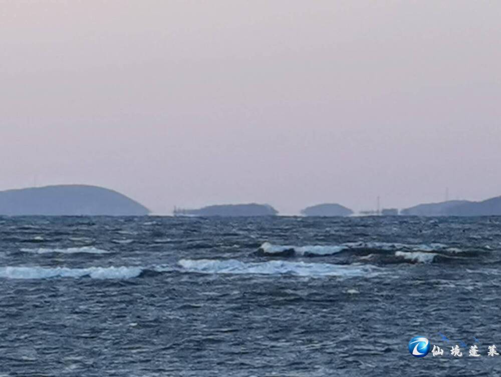 蓬莱海域出现海滋奇观