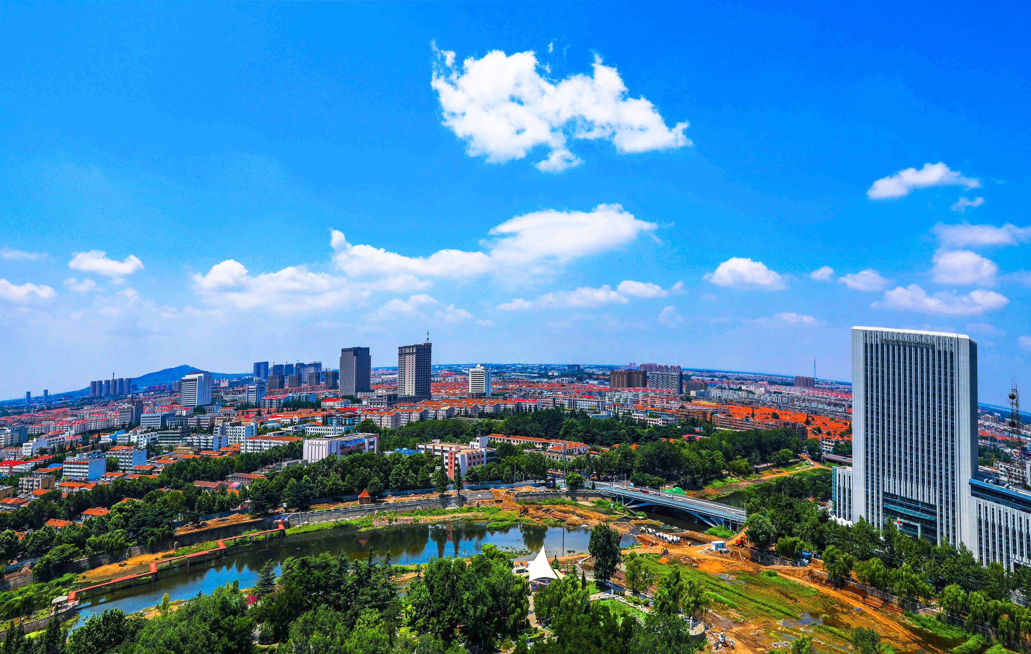 即墨区"28条举措"深化大气污染治理攻坚