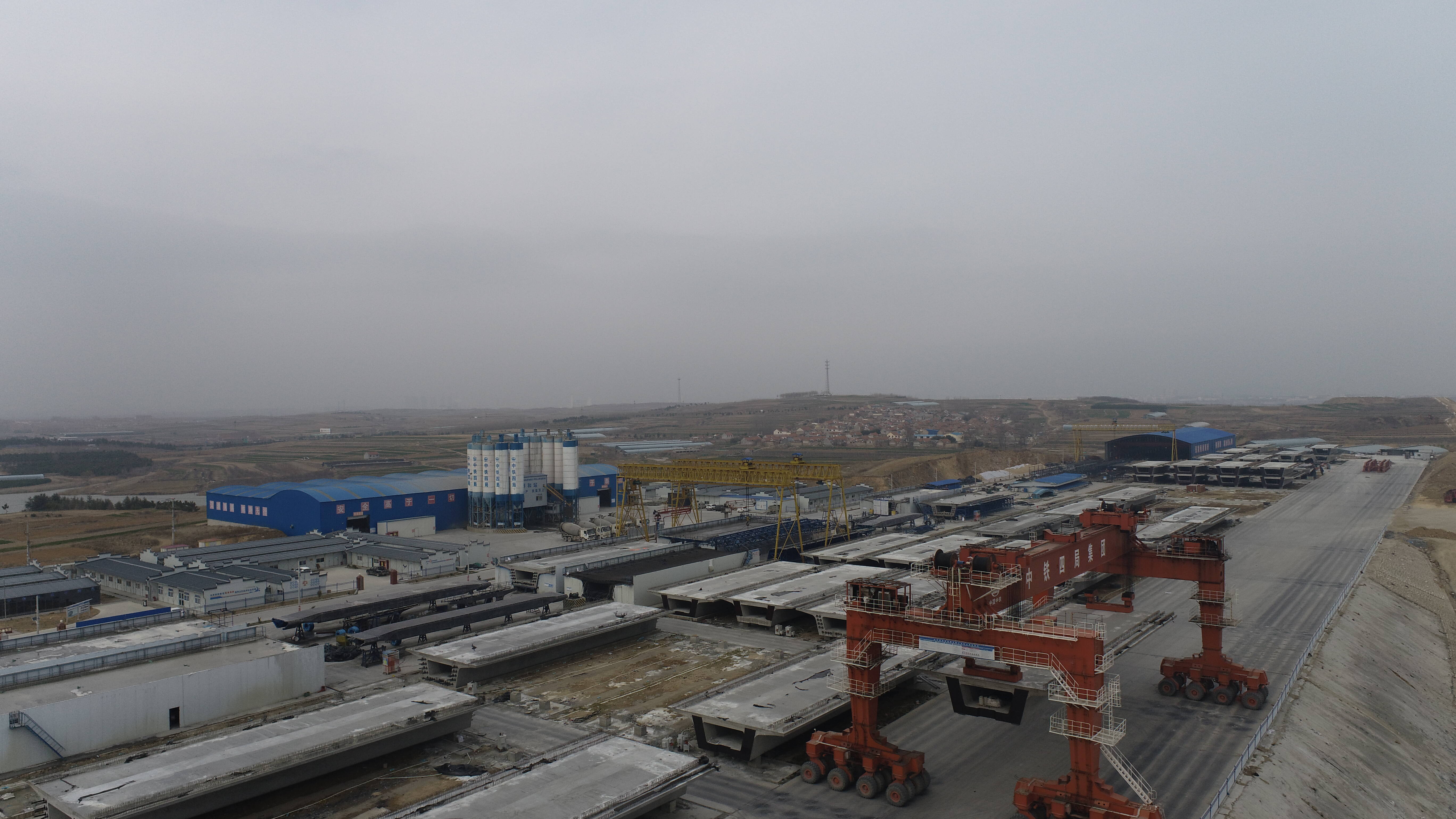 中铁四局莱荣高铁项目部疫情防控不松懈项目建设不松劲