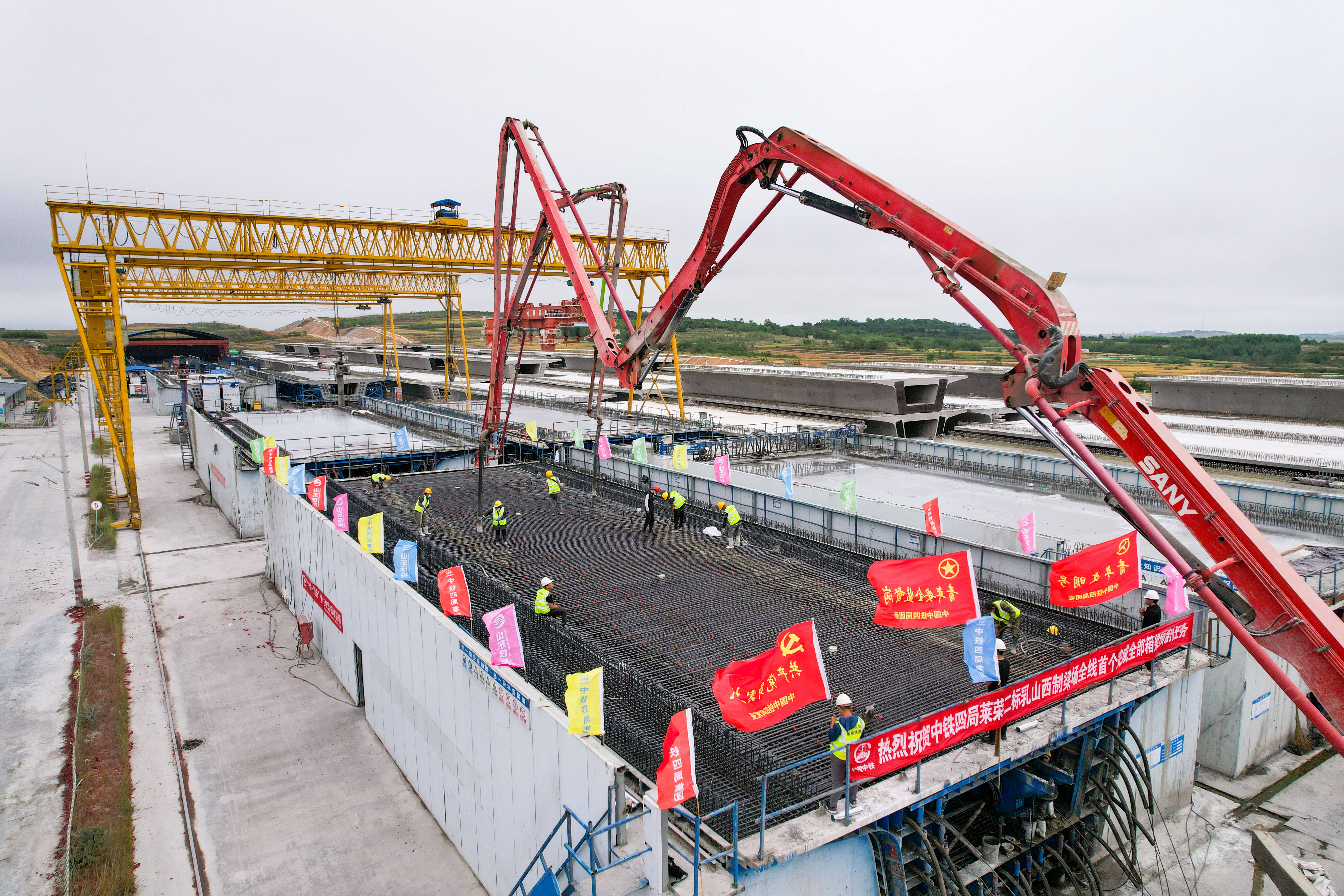 莱荣高铁乳山西制梁场完成全部制梁施工