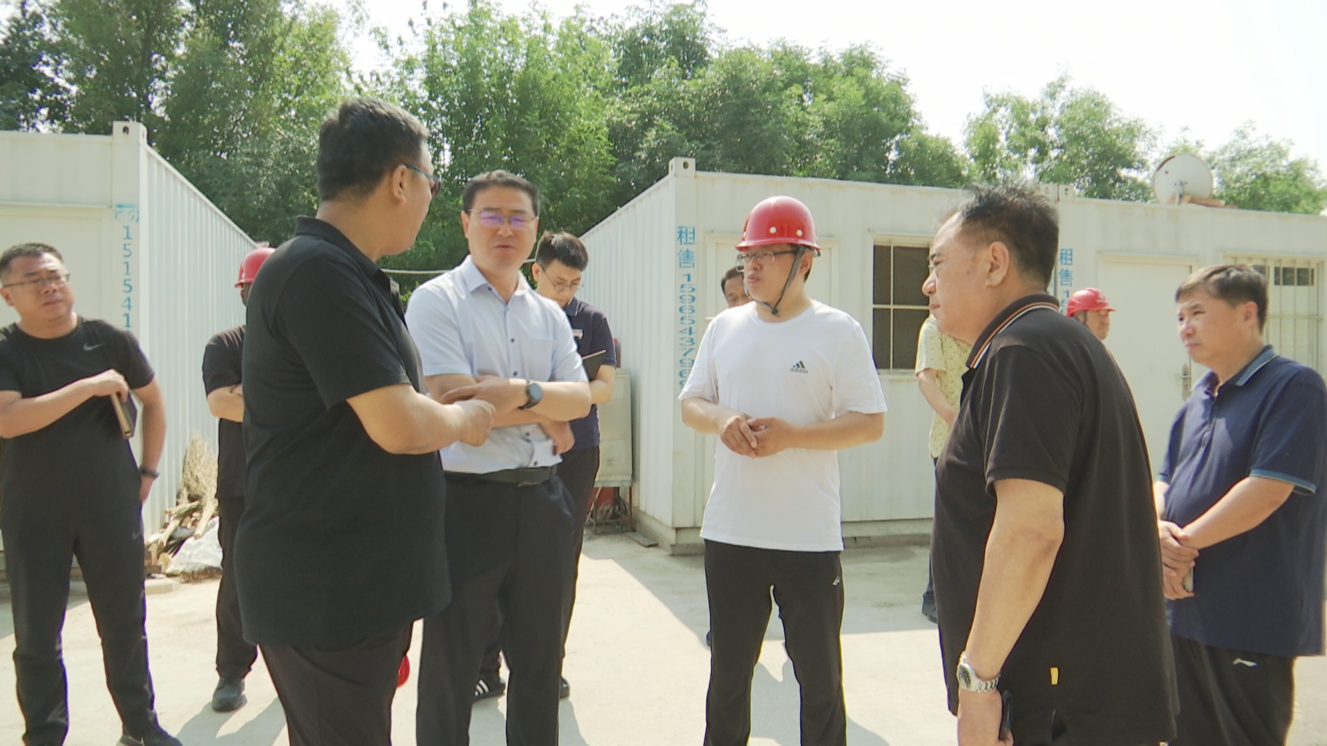 滨城区委常委副区长郑同忠调研滨城区重点项目建设情况