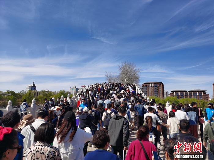 點(diǎn)擊進(jìn)入下一頁