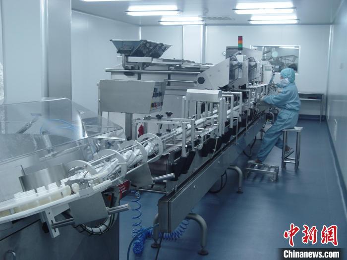 資料圖：現(xiàn)代化制藥車間。