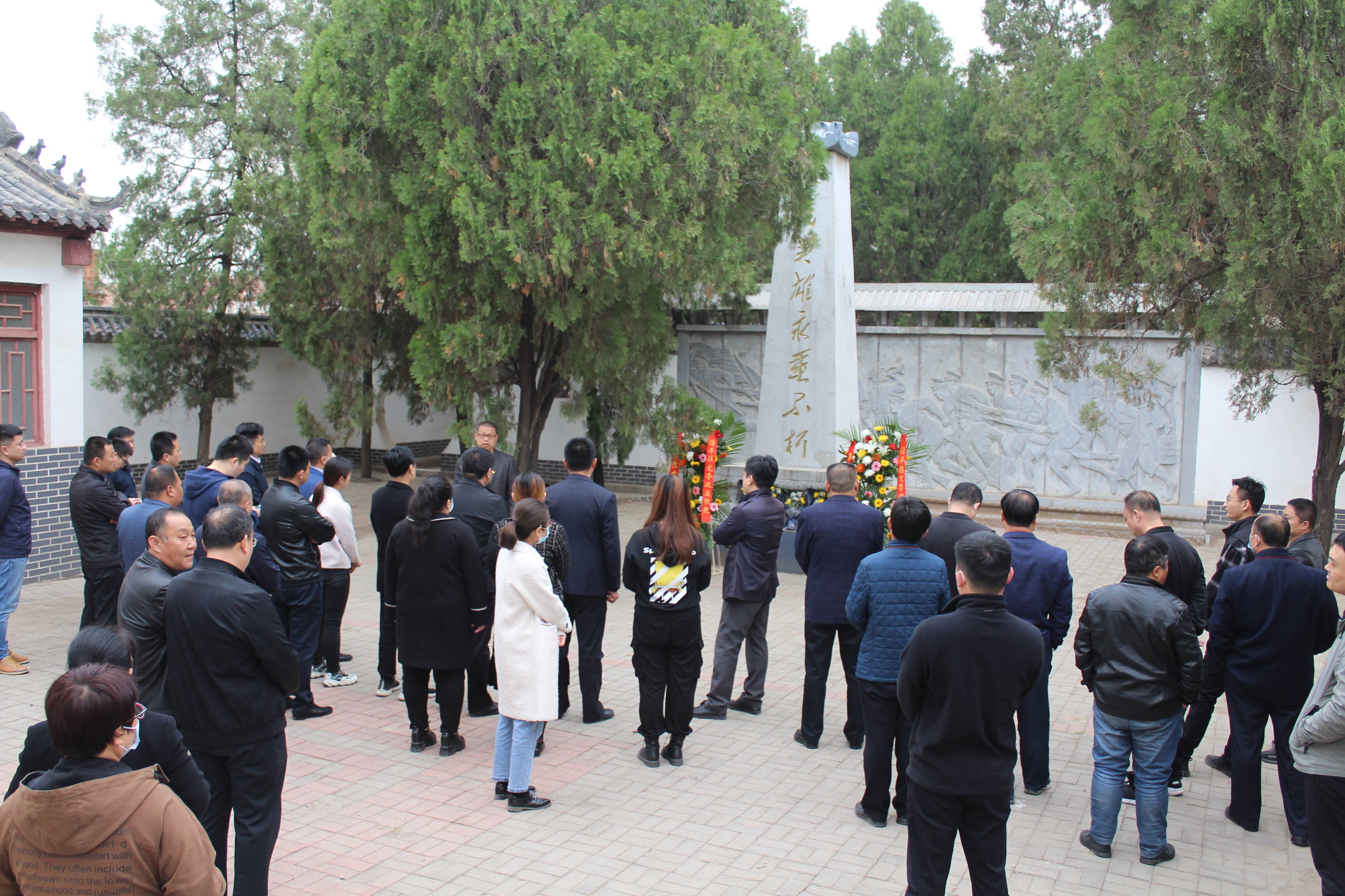 聊城高唐清平镇开展清明祭扫缅怀英烈主题党日活动