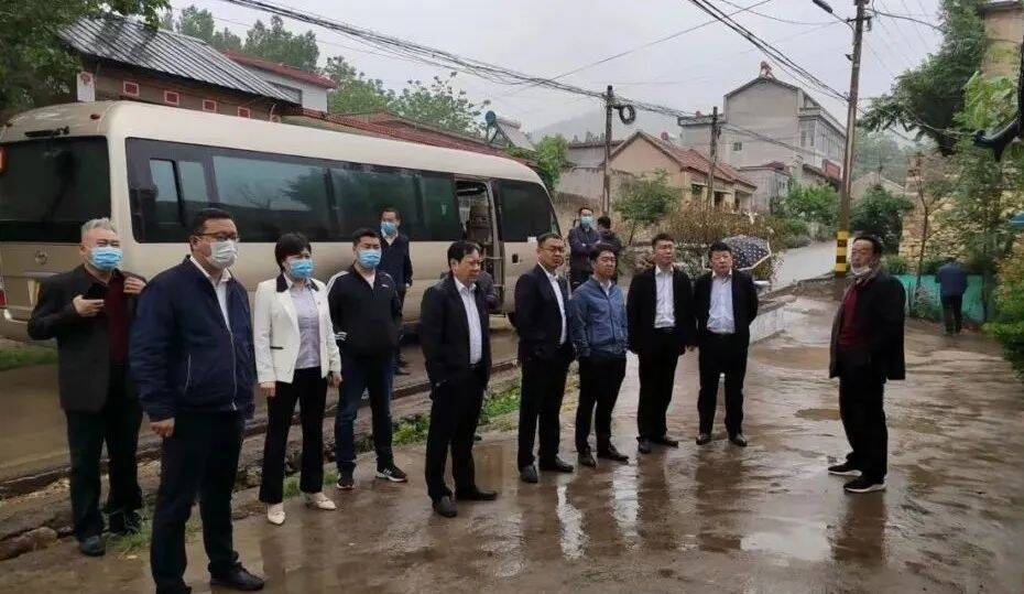 泗水县济河街道开展逐村观摩活动