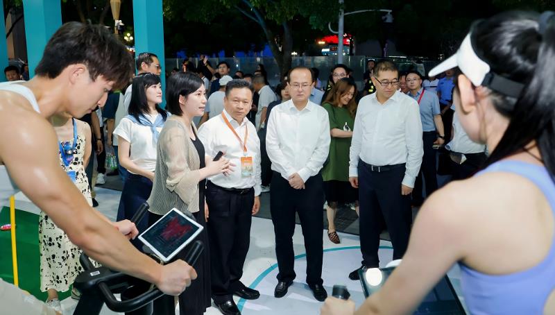 麦瑞克亮相2026全国服务消费季商务部及省市领导点赞发展(图1)
