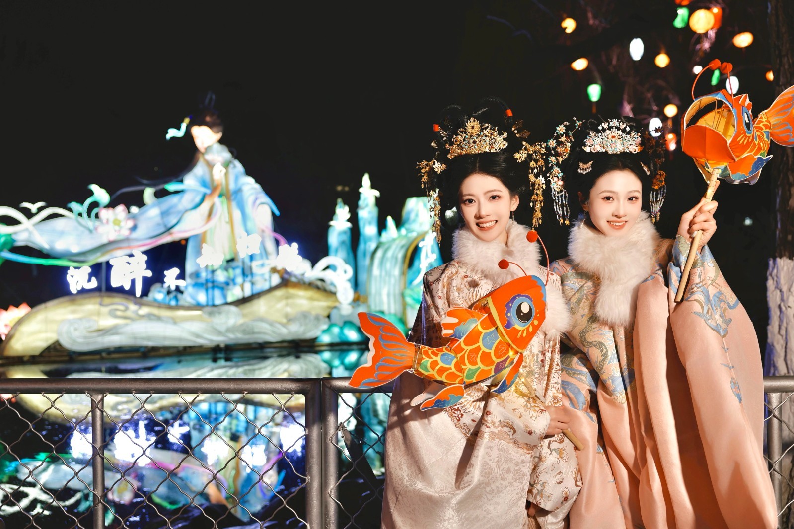 大年初二，济南文旅市场热度攀升，全市30家重点监测景区共接待游客73.72万人次