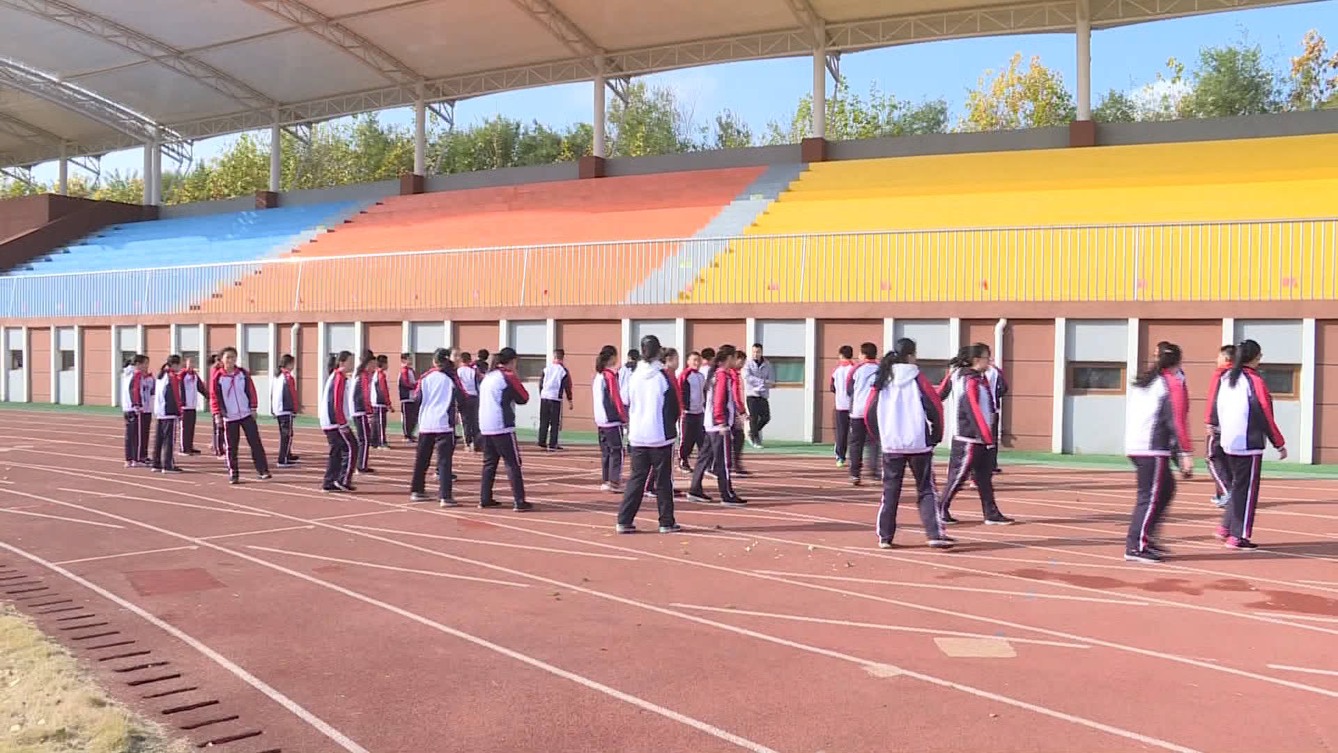 山东这些学校学生服等产品存在问题 山东管理学院,泰山职业技术学院等