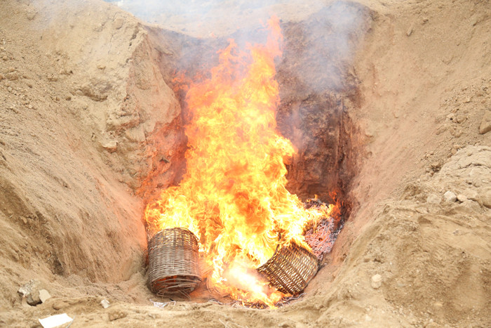 潍坊市临朐县公安局集中销毁5000米导火索