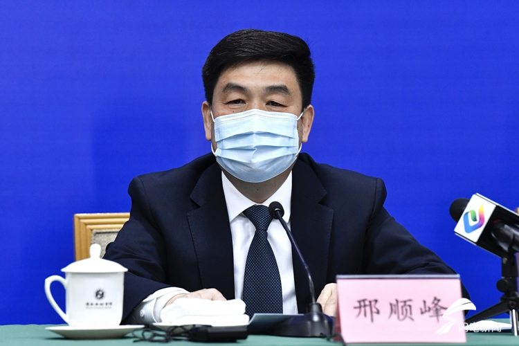 【闪电新闻·海报新闻】中考安排在高考之后，山东：初中开学返校时间实行市域统筹