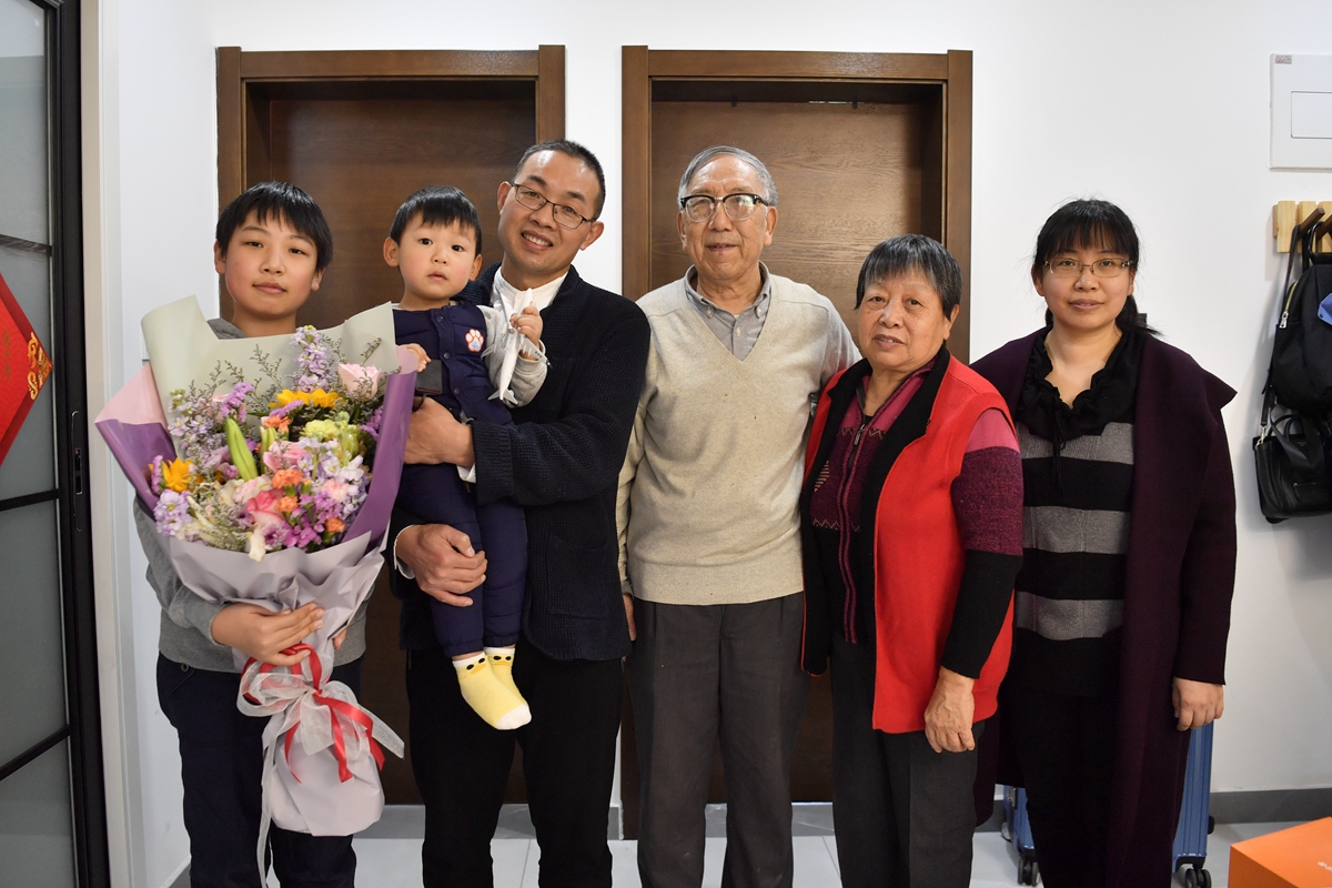 图/刘文杰全家福